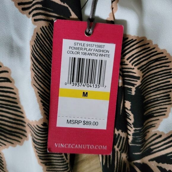 🆕️ Vince Camuto Power Play Floral Tunic in Antique White - Picture 11 of 12